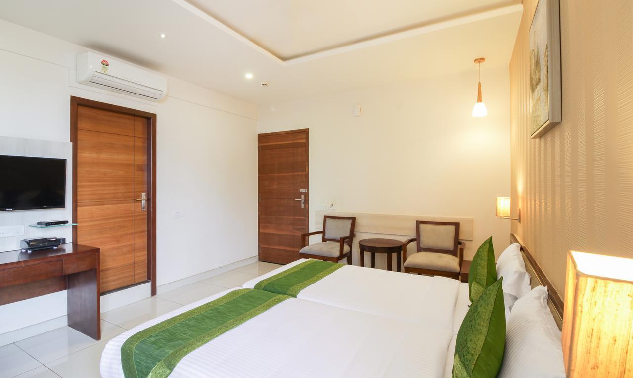 Maharaja Inn Chikmagalūr Εξωτερικό φωτογραφία